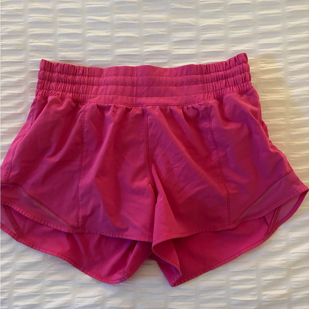 LULULEMON sonic pink hotty hots 2.5” high rise